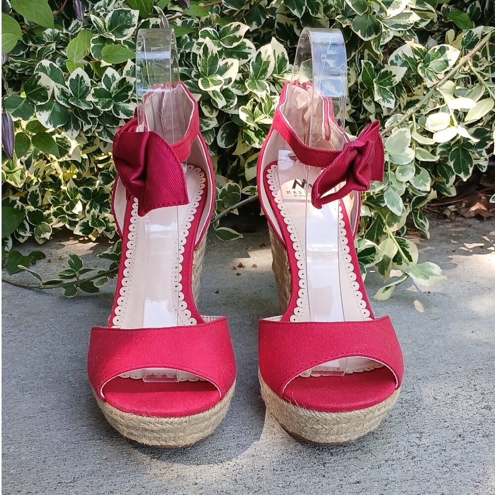 Shoedazzle Madison Red Ankle Strap Wedge Platform Sandals Shoes with a Bow NIB - Picture 3 of 7